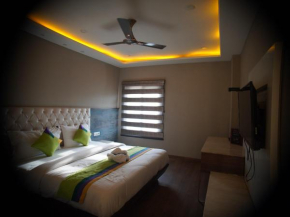Hotel City view LUXURY Near New delhi Railway Station